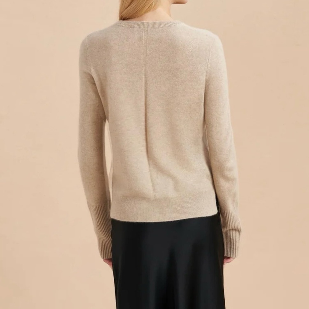NWT La Ligne Solid Lean Lines 100% Cashmere Sweater in Tan Size Medium - Picture 4 of 13